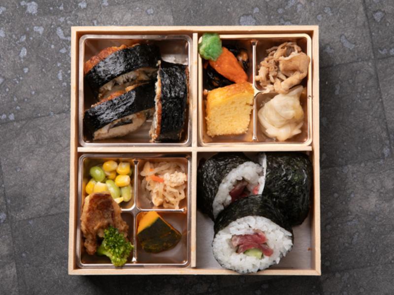 皐月（さつき）〜牛ステーキ巻きと鰻の太巻き〜