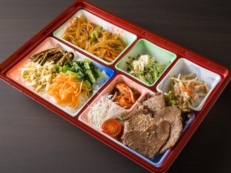 特選カルビ（特選ロース）とピビンバ御膳