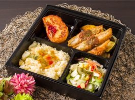 デミソースチキンカツ＆フレンチトースト弁当