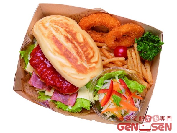 地鶏ハンバーグ・ベーコンチーズサンド