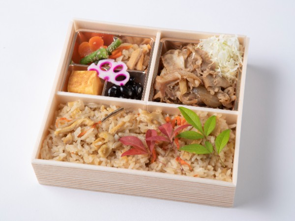 特製ダレの生姜焼きと炊き込み御膳