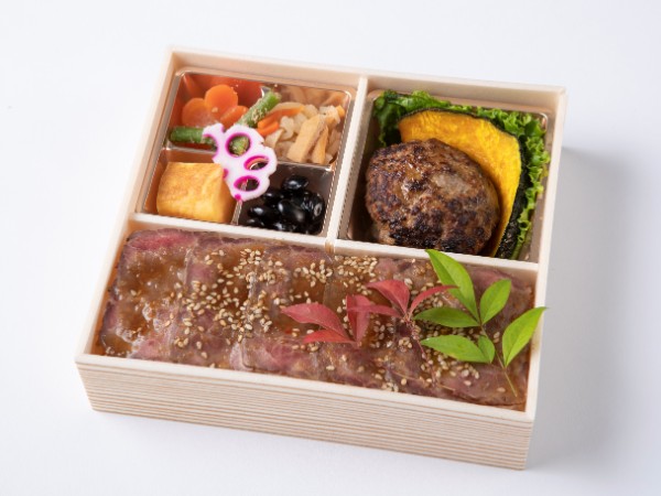 自家製和風ハンバーグとローストビーフ重御膳