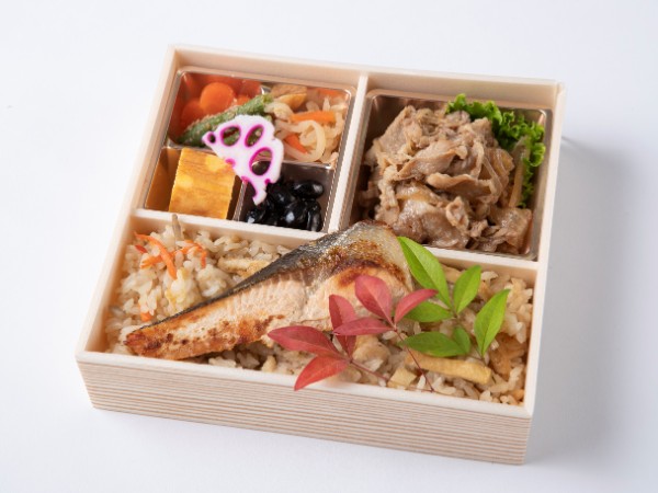 厳選すきやきと銀鮭の幽庵焼きの炊き込み御膳