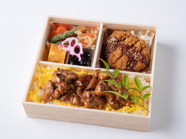 自家製ダレの味噌カツと炭火焼鳥重御膳