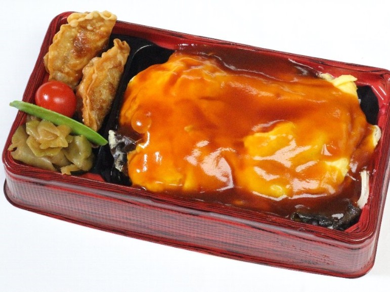 揚げ餃子と天津飯弁当