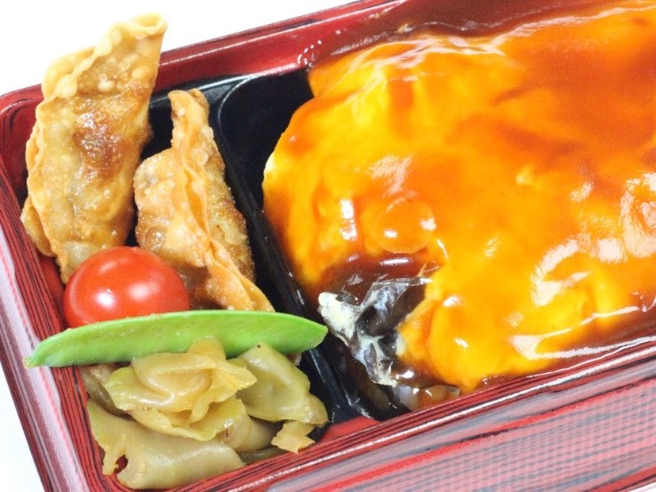 揚げ餃子と天津飯弁当