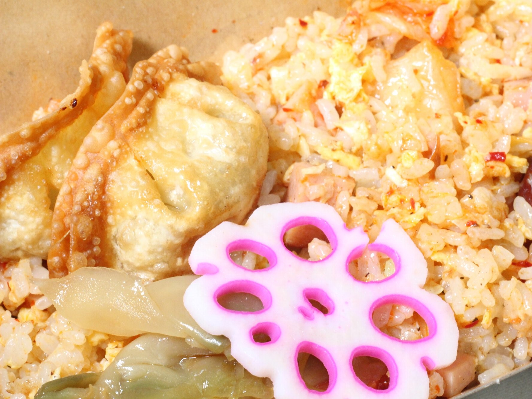 【チャイナ屋台】揚げ餃子＆秘伝ダレ・キムチ炒飯