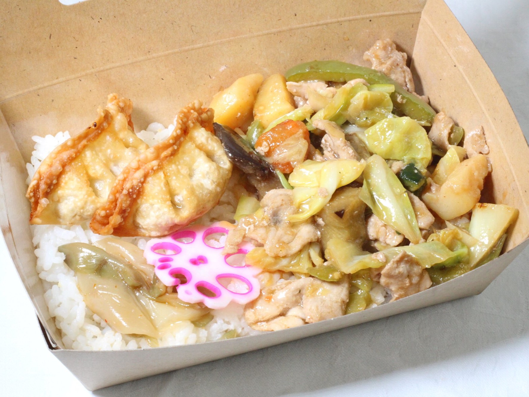 【チャイナ屋台】揚げ餃子＆秘伝味噌ダレ回鍋肉丼