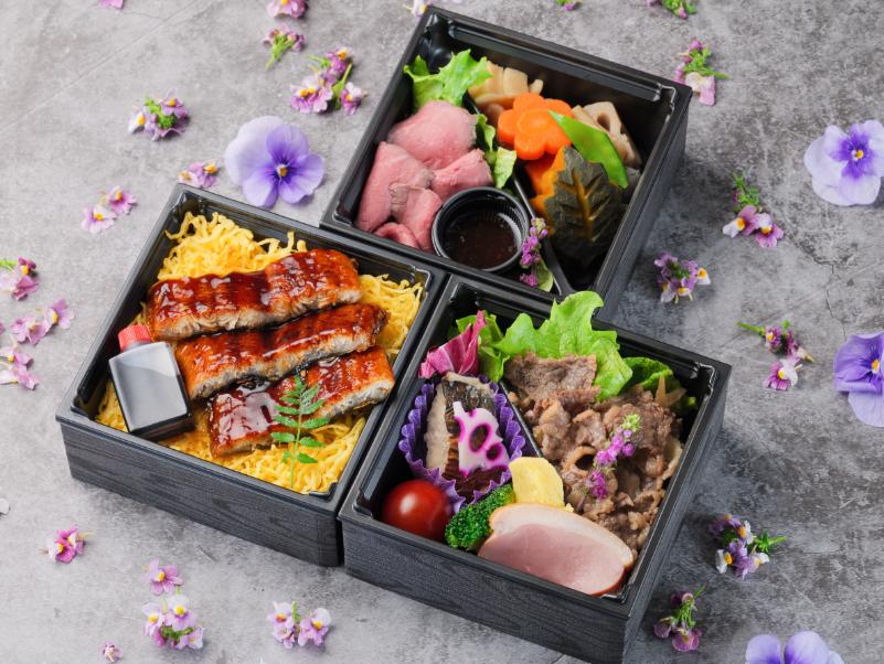 厳選うな重と和牛すき焼の三段弁当