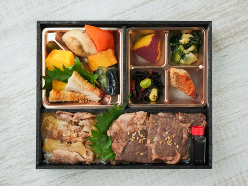 厳選国産牛の炙り焼肉と牛すき御膳