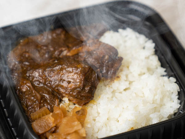【温まる容器】料亭の裏メニュー やりすぎ黒カレー