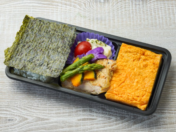 オムライス屋さんの出汁巻き玉子＆海苔弁当