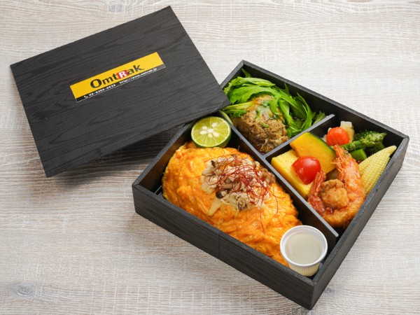 【お弁当デリ限定】季節の和風オムライス＆和風ハンバーグ御膳 ＜蒸し鶏と檸檬塩だれソース＞