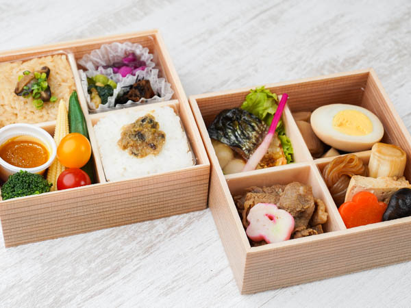 山形牛すき焼きとサバ塩焼き御膳