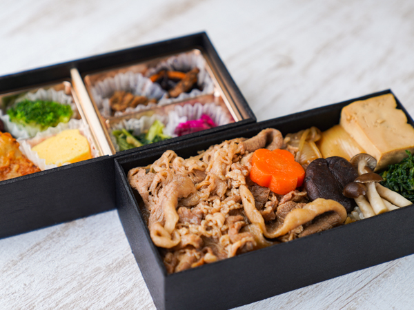 黒毛和牛 すき焼き重の2段弁当