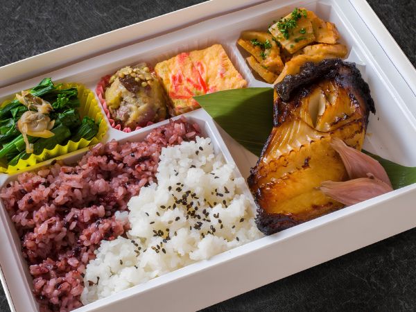 特選銀だら弁当