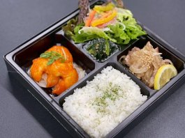 豚塩焼肉＆生ハムサラダ＆エビチリお弁当