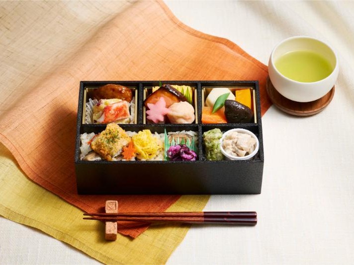 季節御膳「秋のおとずれ」（500mｌペット緑茶付き）【9月～10月15日まで】