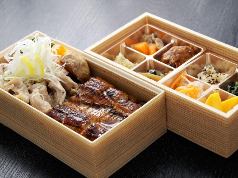 鰻まぶしご飯と鶏塩レモン重