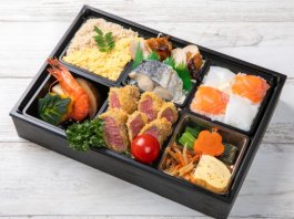 【市松寿司とそぼろの豪華御膳】厳選牛カツ