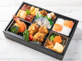 【4種の市松寿司極上御膳】贅沢鶏の唐揚げ