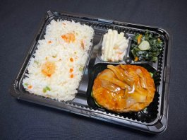 煮込みハンバーグ＆エビピラフ