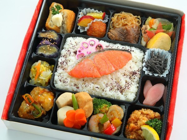 Ｎｏ．159 旬菜弁当 銀鮭西京焼き（しゅんさいべんとう）