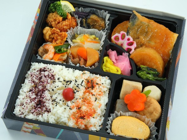Ｎｏ．28 サバ味噌煮 上幕の内弁当