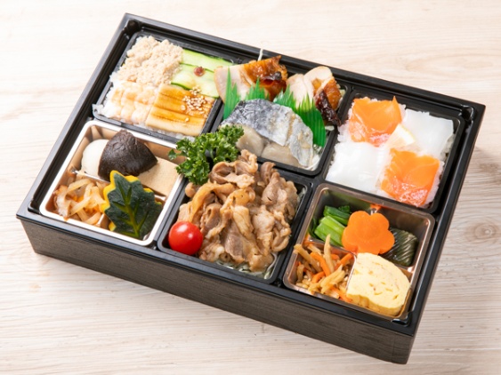 彩りモザイク寿司と牛焼肉のおもてなし弁当