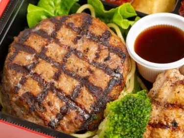 直火網焼ステーキハンバーグ＆グリル・ド・チキンコラボ弁当