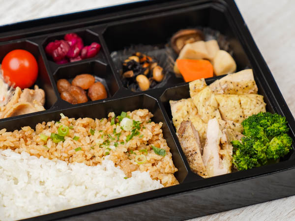 御得チキンステーキ弁当
