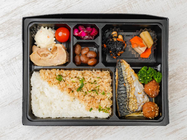 御得鯖塩焼き弁当
