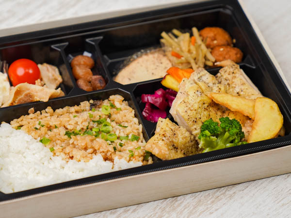 満満チキンステーキ弁当