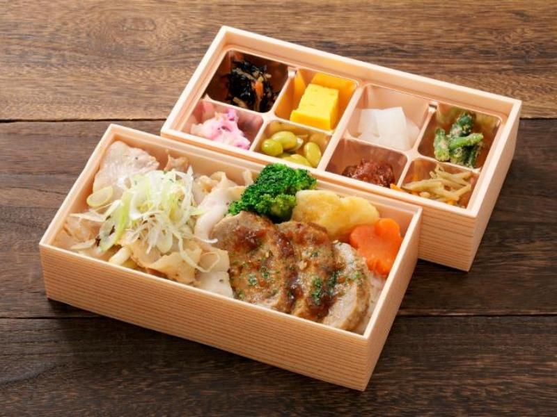 ハンバーグステーキと豚塩カルビ重