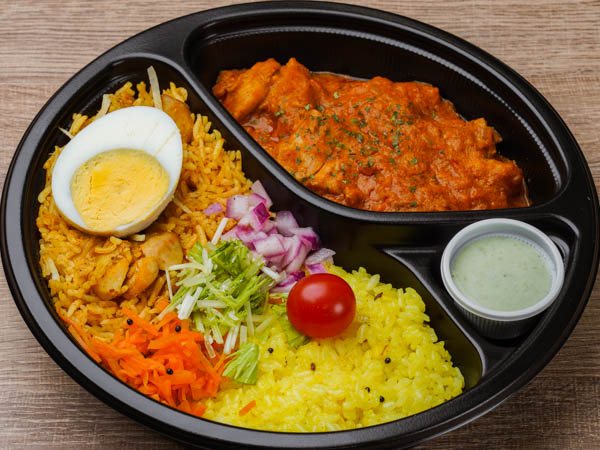 ビリヤニカレーセット（チキンカラヒ）