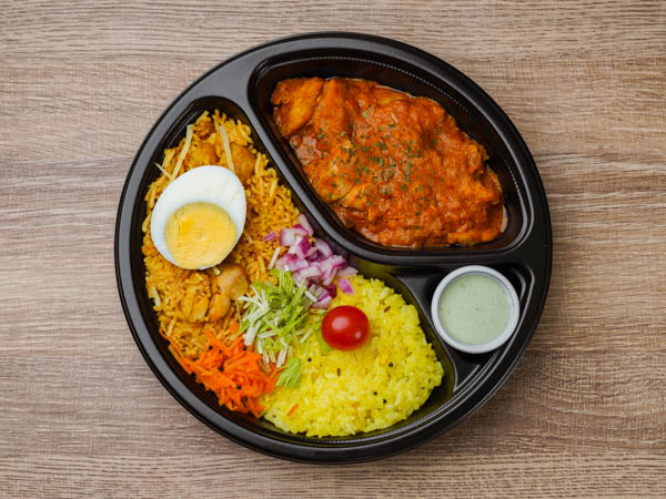 ビリヤニカレーセット（チキンカラヒ）