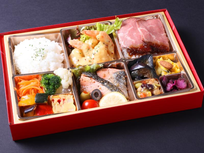 サーモンのムニエルと海老のハニーマスタード