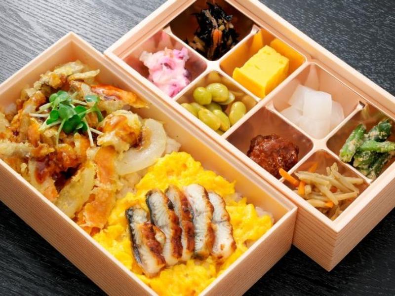 うな玉と季節の天バラ重