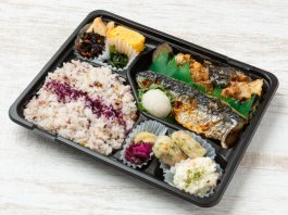 サバの塩焼とナス豚の味噌炒め