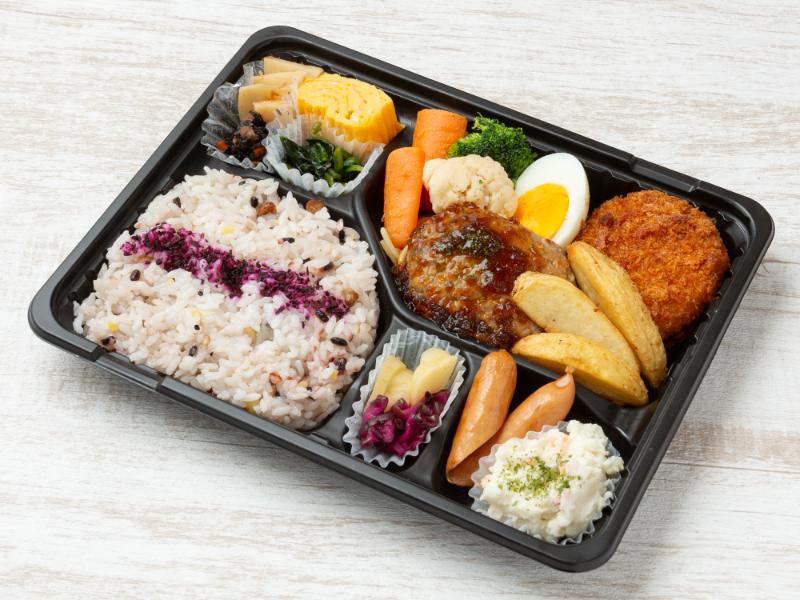 ハンバーグとクリームコロッケ