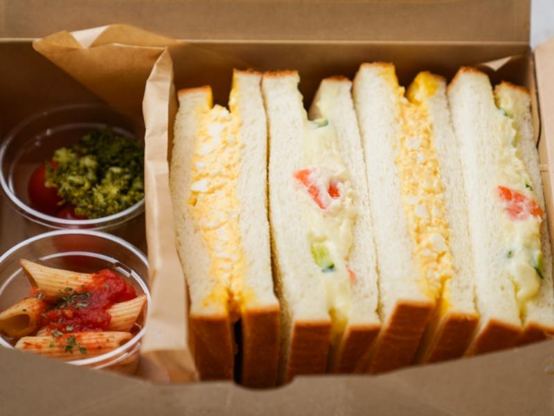 スタッフ一押しのたまご＆ポテトサラダサンド