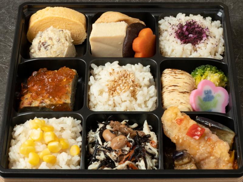 【夏季限定6／1～8／31お届け分まで】 夏の彩りだし弁当