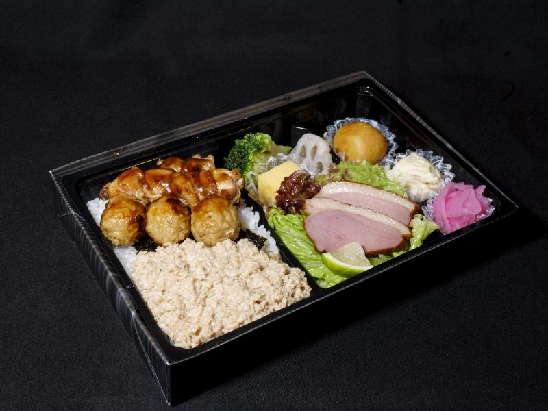 焼き鳥弁当　梅