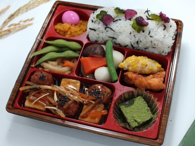 【特製】おろしポン酢肉団子（ひじきごはん）