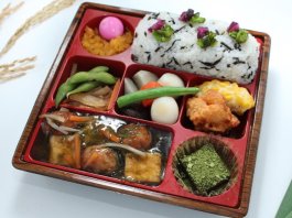 【特製】肉団子〜岩海苔の餡をかけて〜（ひじきごはん）