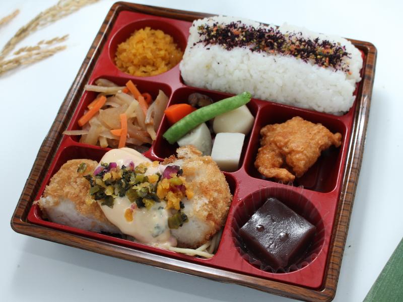 【定番】チキンカツ醤油のタルタルソース