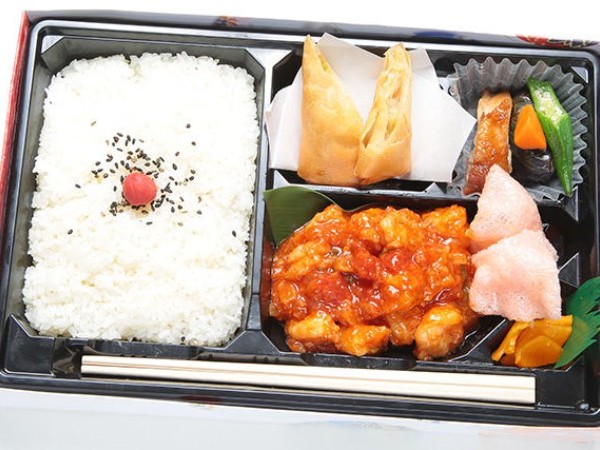 エビチリ弁当