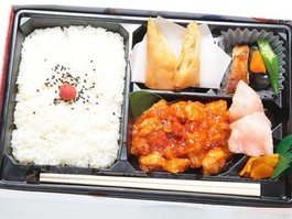 エビチリ弁当