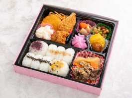 Dー２８－３ 肉じゃが弁当