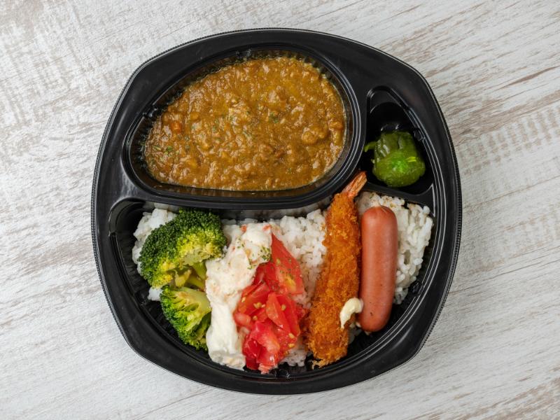 【食べるキーマカレー 人気ＮＯ．３】プリっとエビフライと自家製タルタルソース